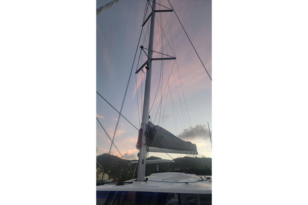 2019 Fountaine Pajot Saona 47