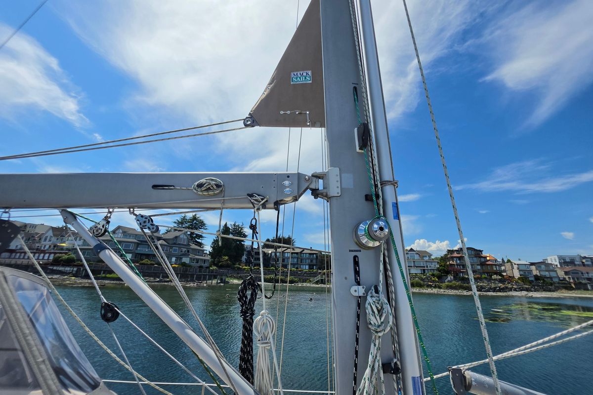 2008 Island Packet 465 for sale in Sidney, British Columbia, Canada 49 ft