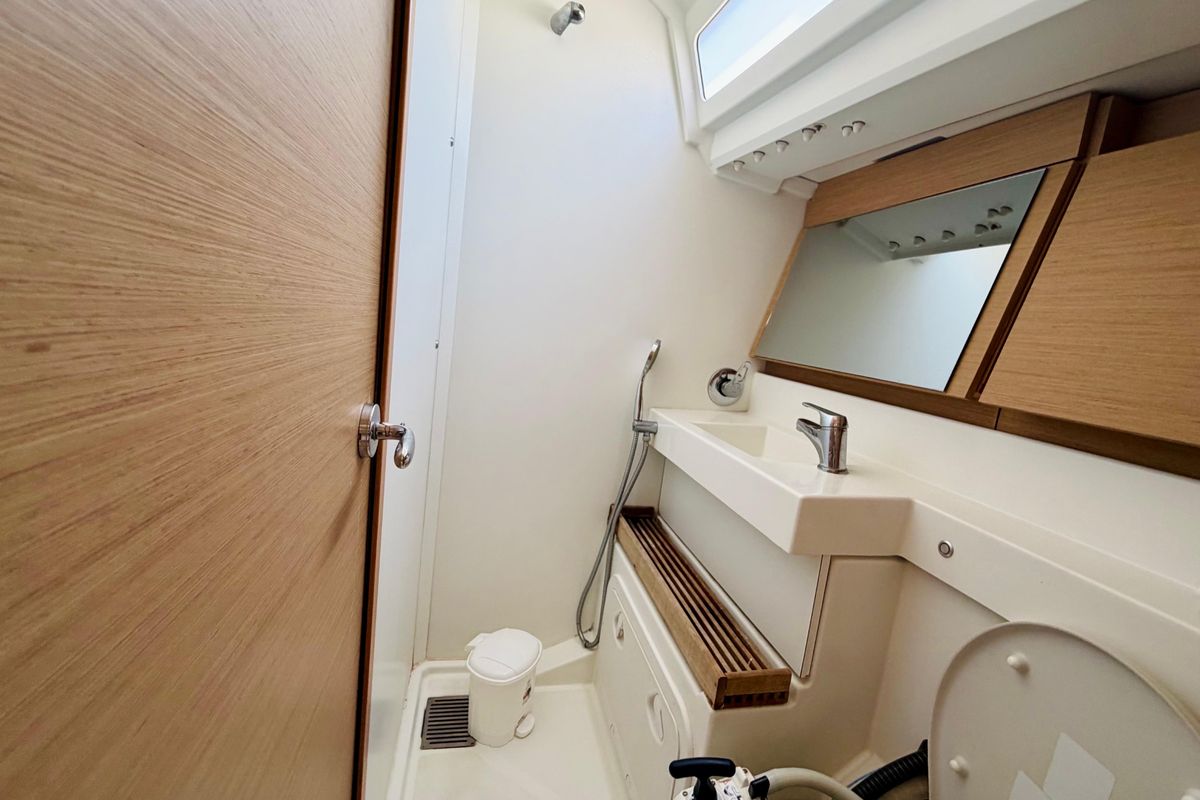 2018 Jeanneau Sun Odyssey 440