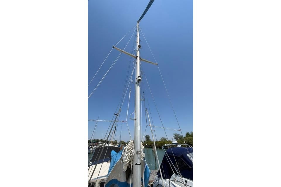 1982 Hallberg-Rassy HR 94 Kutter