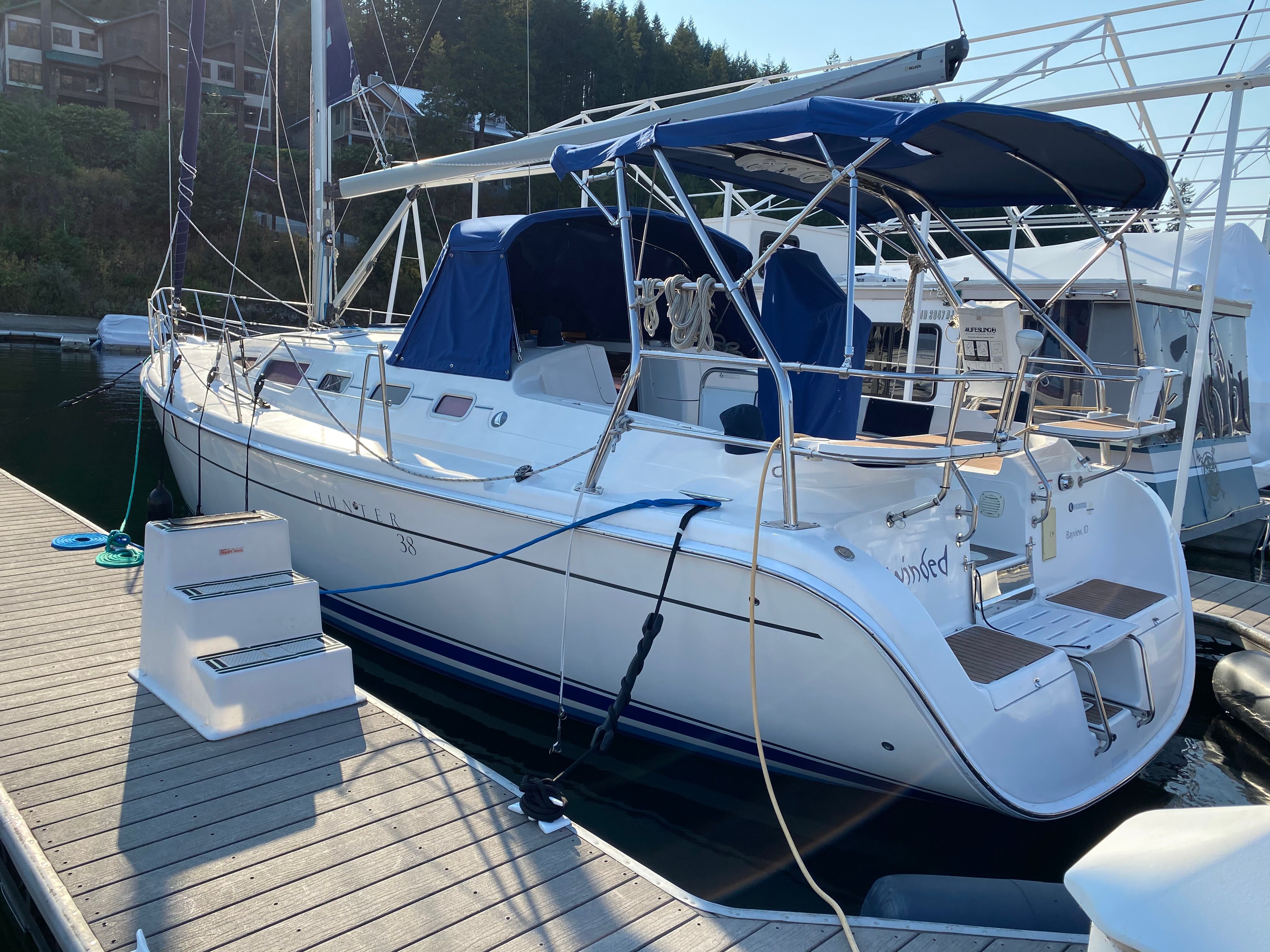 2006 Hunter 38 Boats