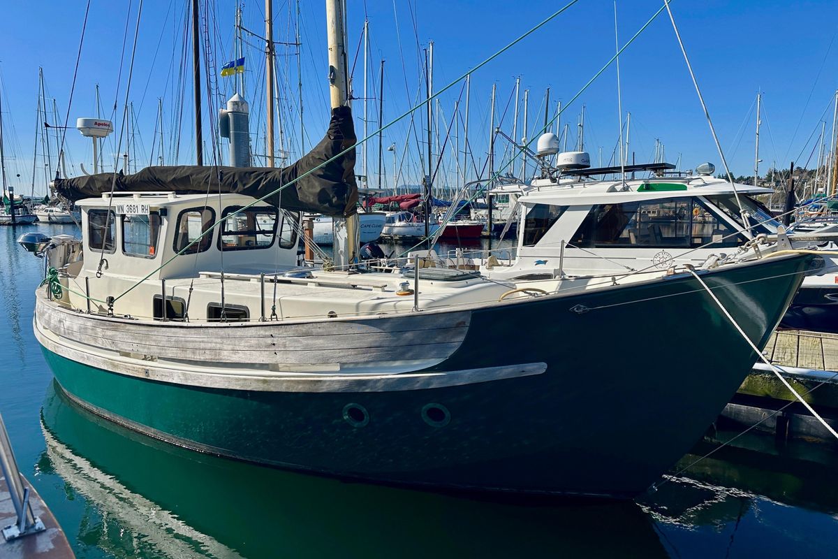 1972 Fisher 30