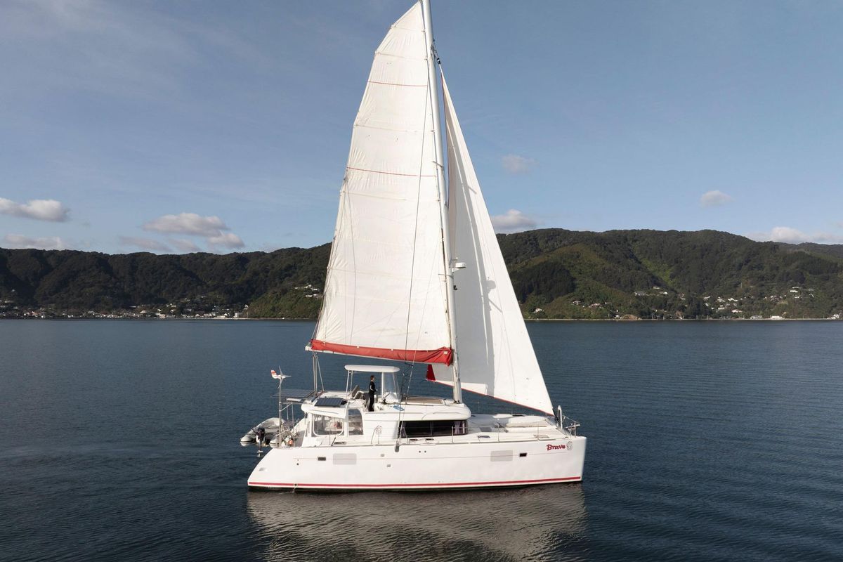 2011 Lagoon 450