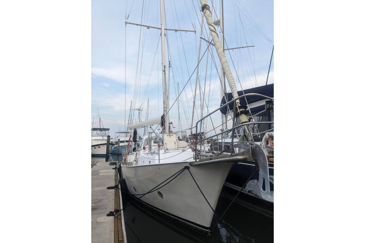 1992 Custom Bruce Bingham Custom Steel Hull 47