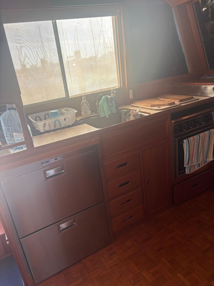 1987 Grand Banks 42 Classic