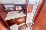 2018 Bavaria Vision 42