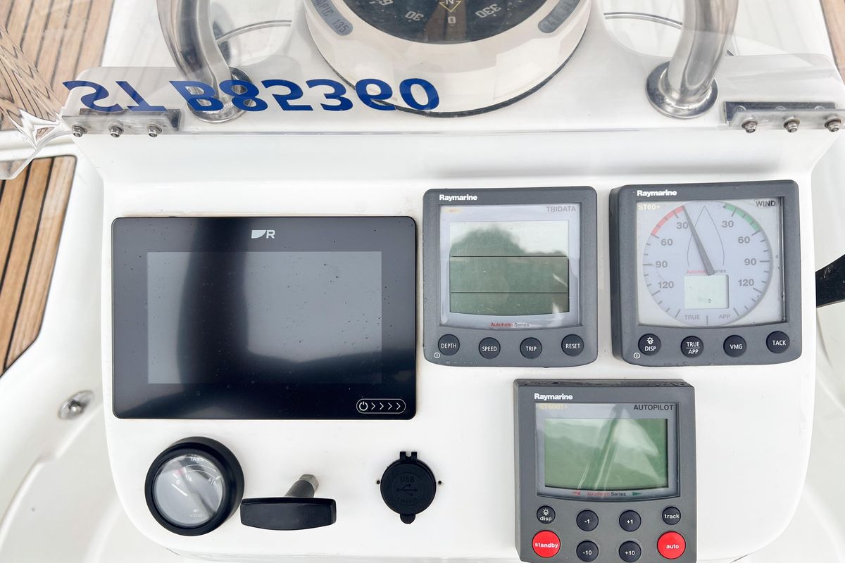2002 Beneteau Oceanis Clipper 361