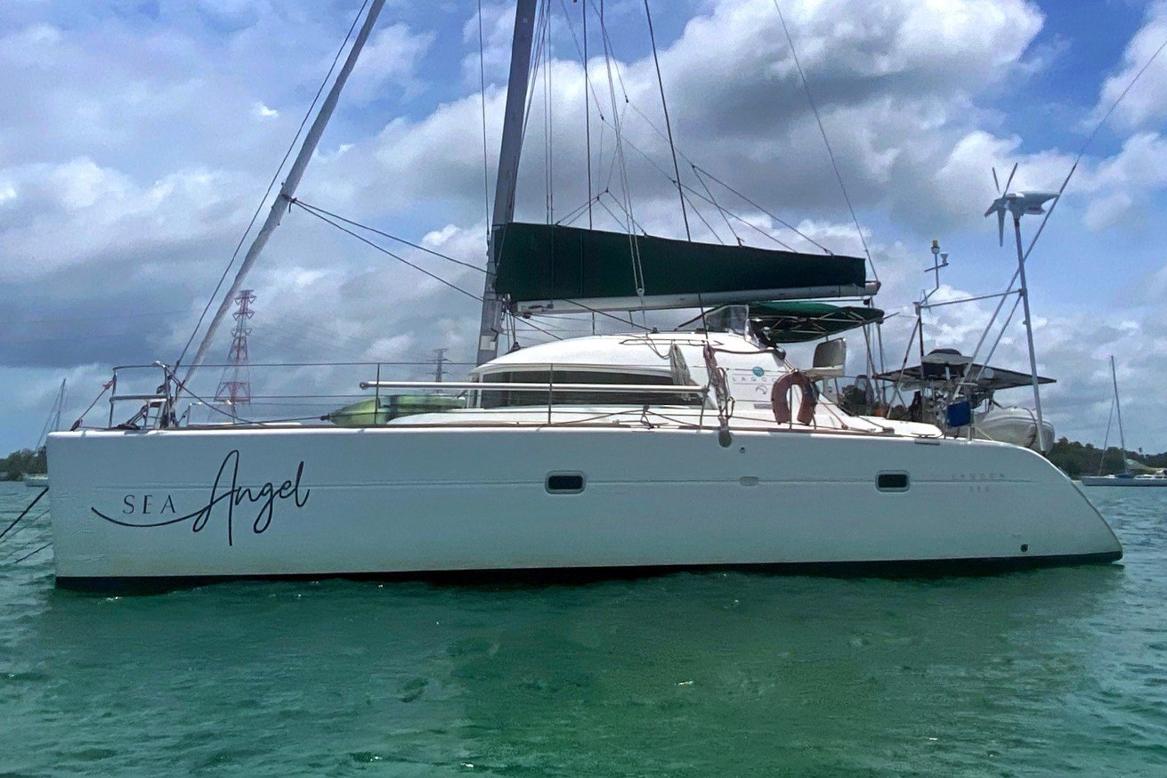 2002 Lagoon 380 for sale in Phuket, Thailand
