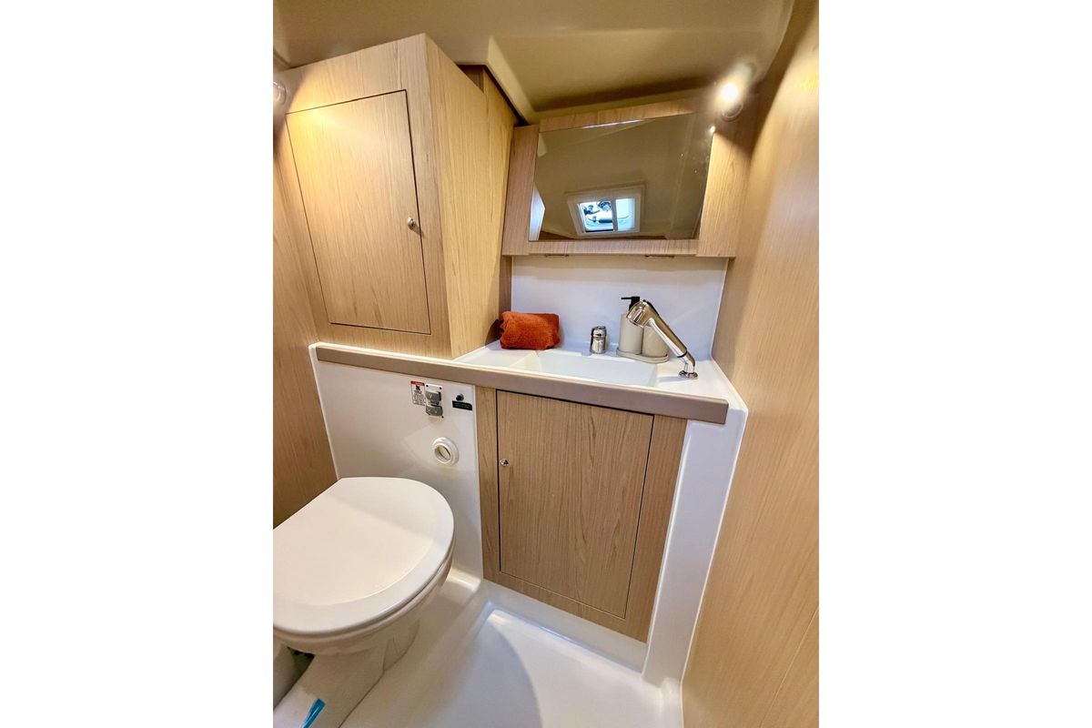 2017 Beneteau Oceanis 41.1