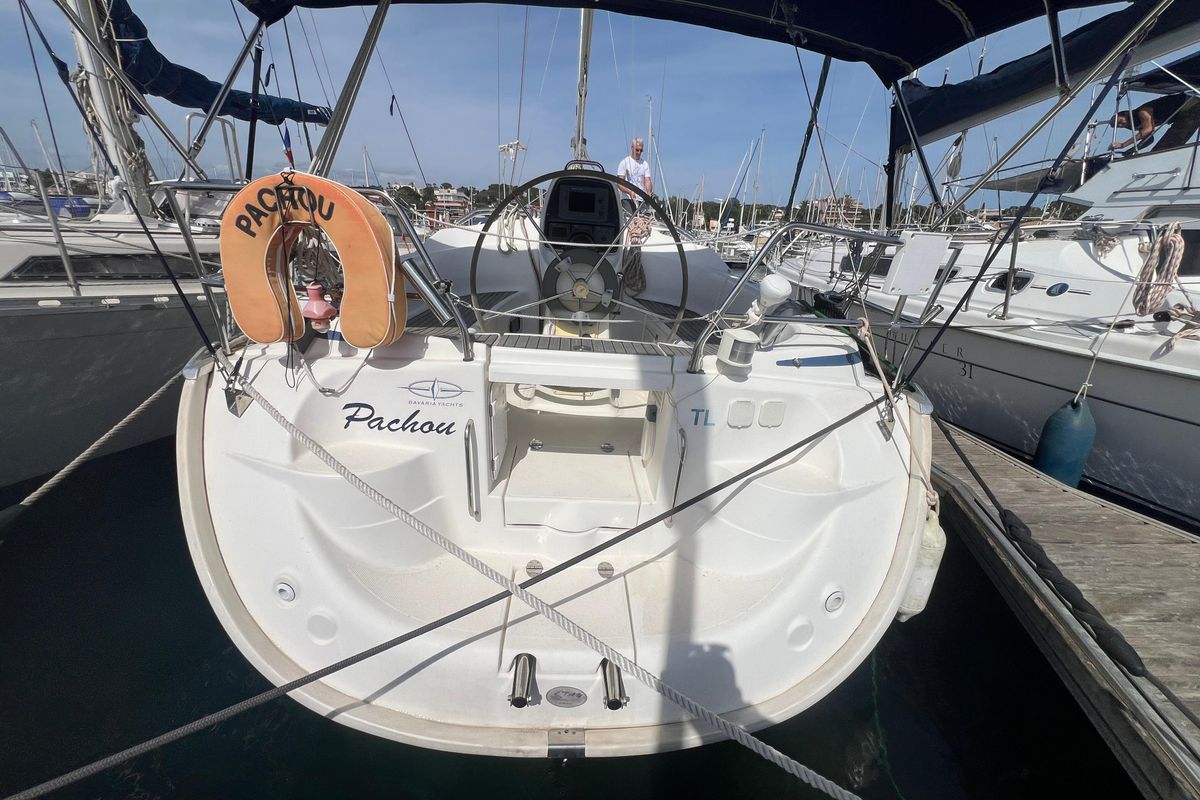 2005 Bavaria Cruiser 33