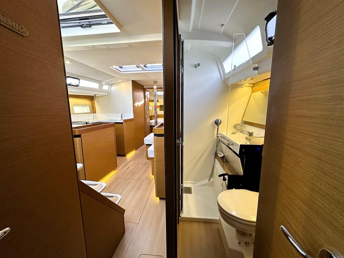 2018 Jeanneau Sun Odyssey 440
