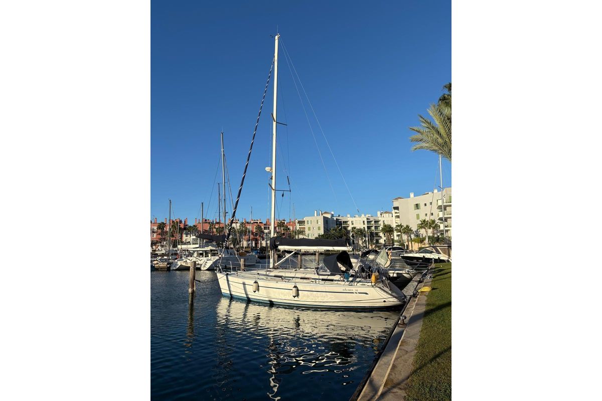 2003 Bavaria Cruiser 38