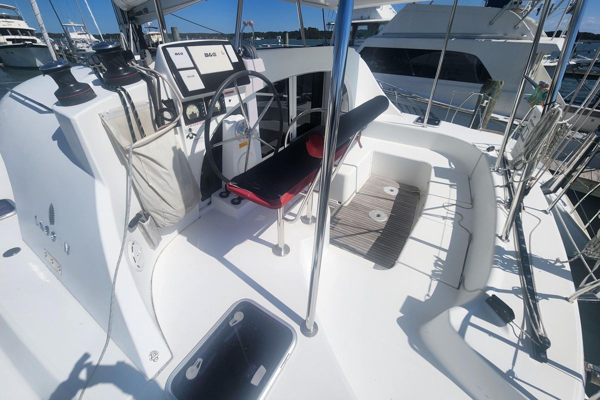 2019 Lagoon 380