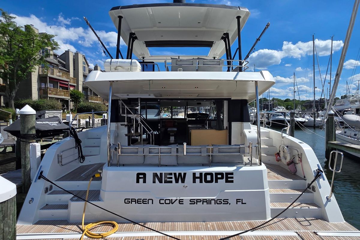 2018 Fountaine Pajot Motor Yacht 44