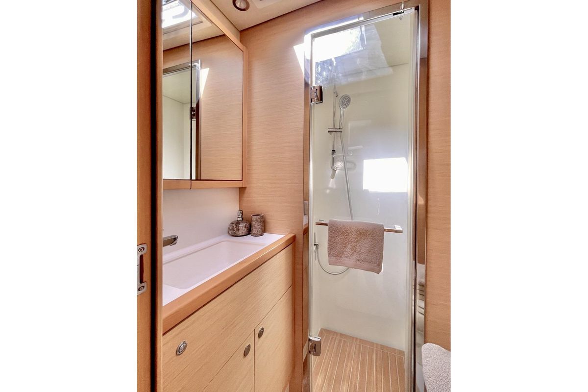 2018 Lagoon 560