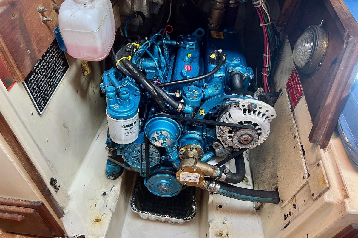 1982 Pacific Seacraft 37