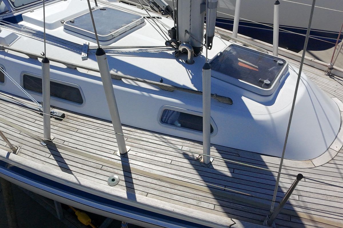 2001 Hallberg-Rassy 34