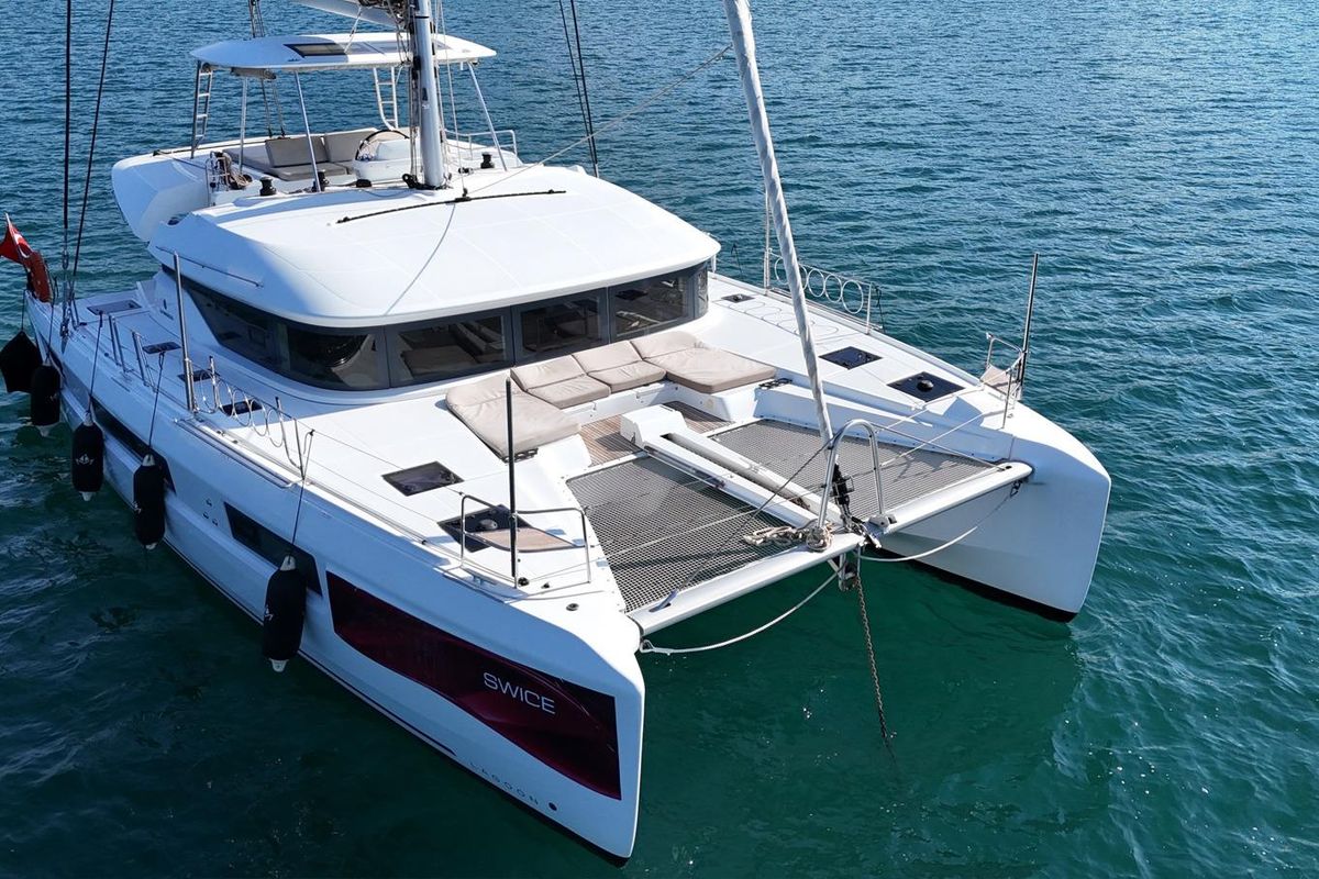2022 Lagoon 50