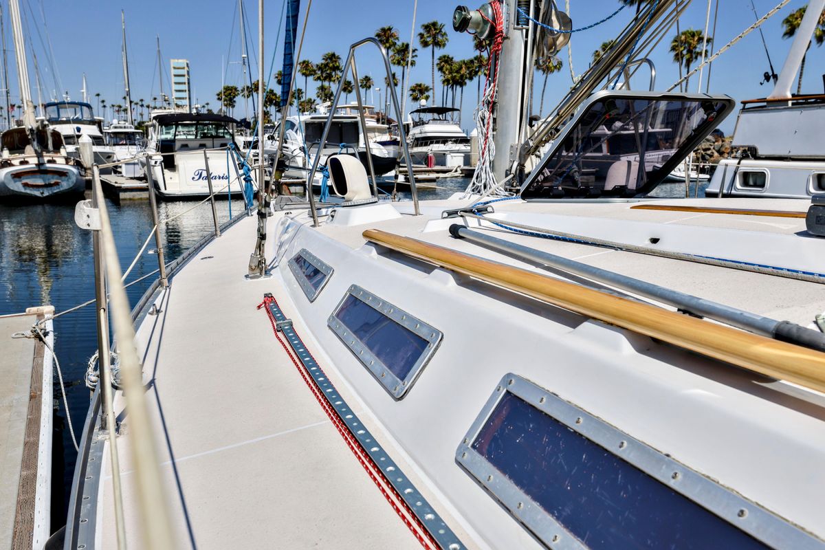 1990 Jeanneau Sun Magic 44