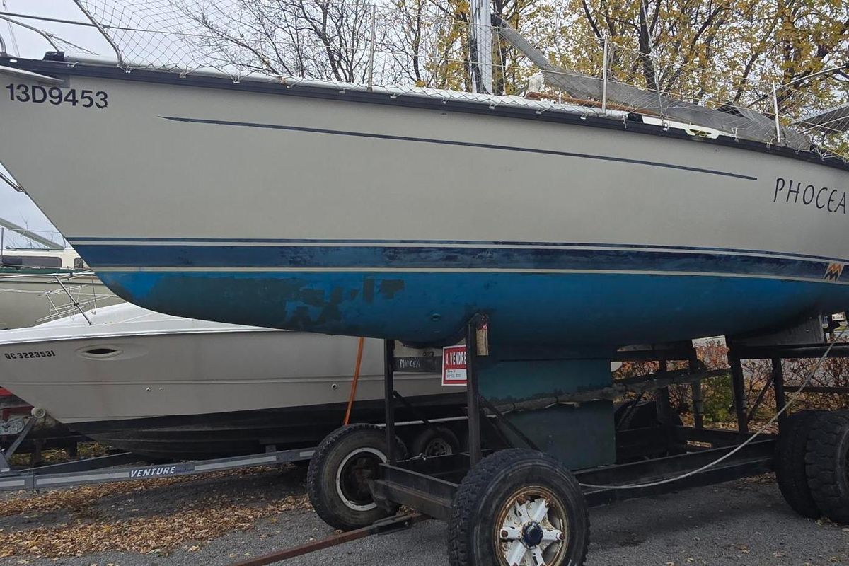 1988 Mirage Yachts 35