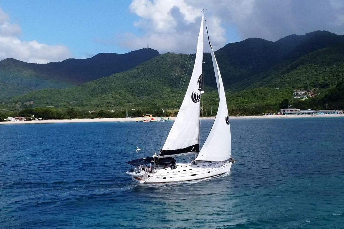 2006 Beneteau Oceanis Clipper 523