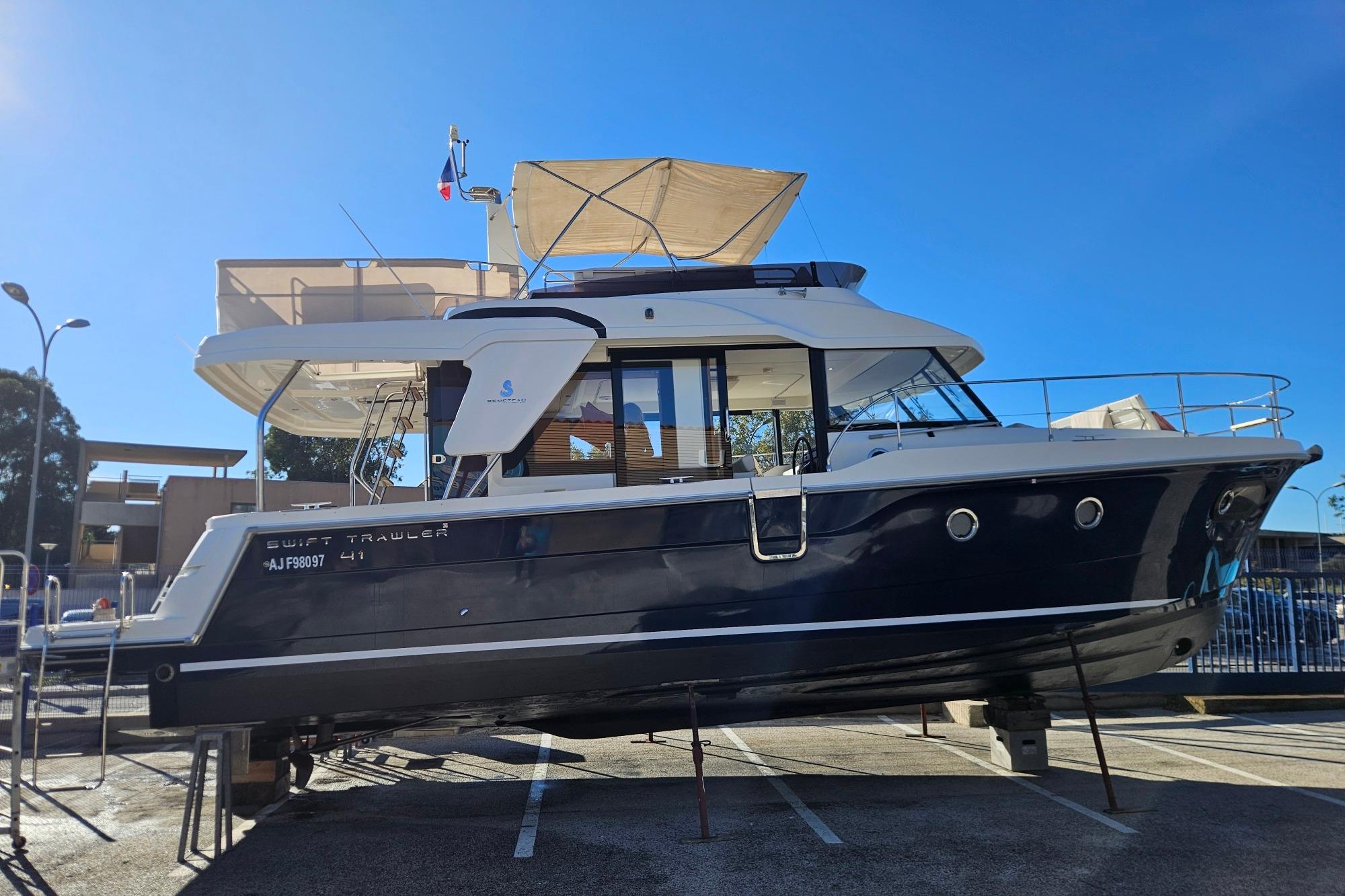2020 Beneteau Swift Trawler 41 Fly for sale in Bormes-les-Mimosas, Var, France