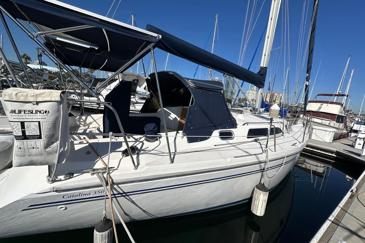 2004 Catalina 350