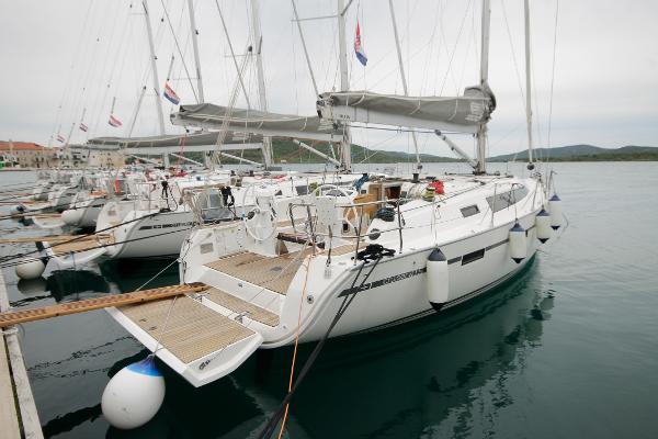 2022 Bavaria Cruiser 41 Boats
