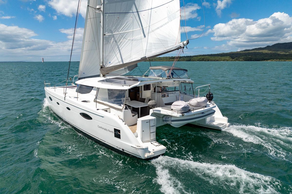 2011 Fountaine Pajot Salina 48