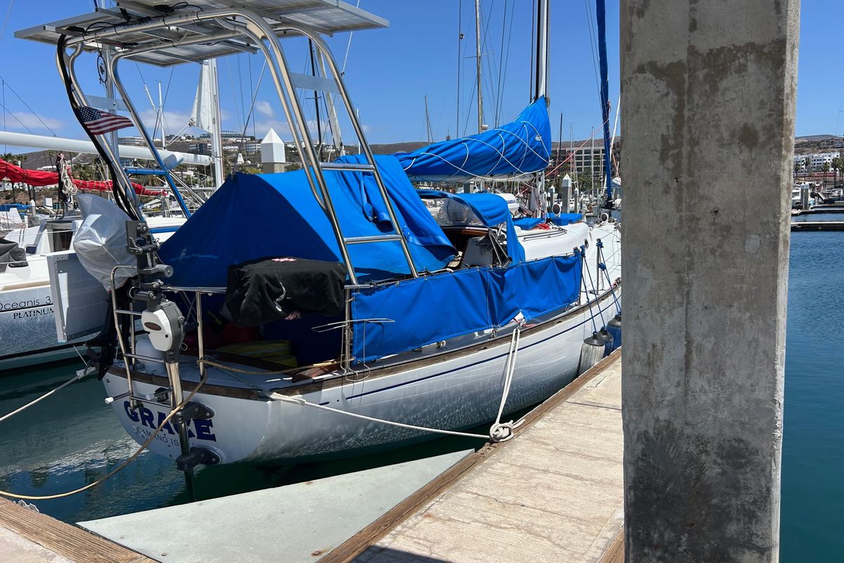 1969 Islander 37 for sale in Ensenada, Mexico 37 ft