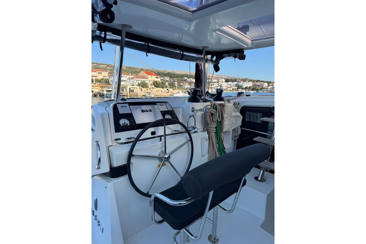 2018 Lagoon 42