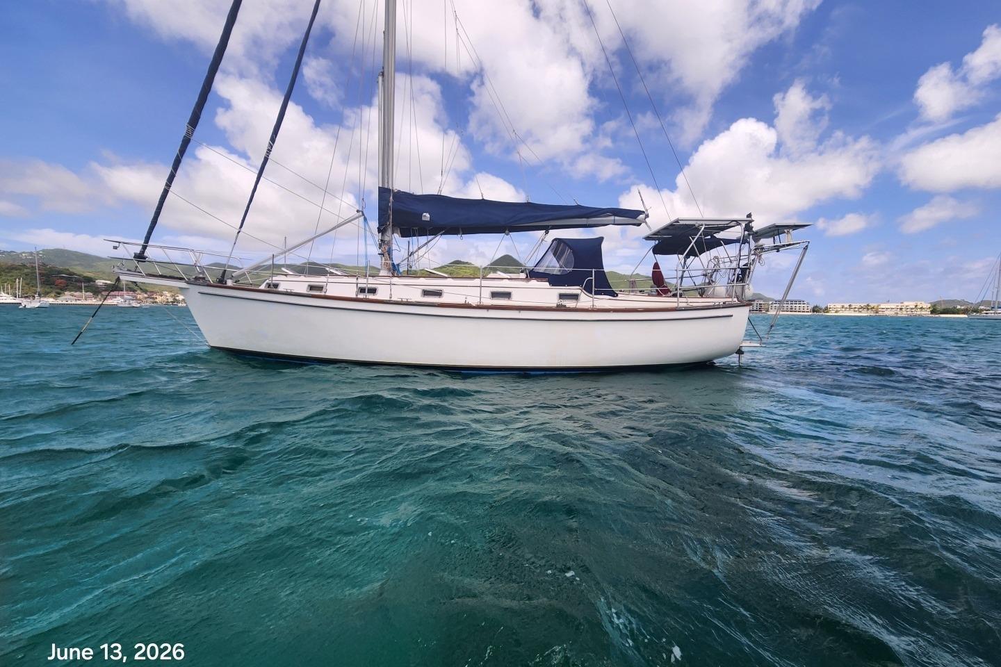 1986 Island Packet 38 for sale in Saint Lucia