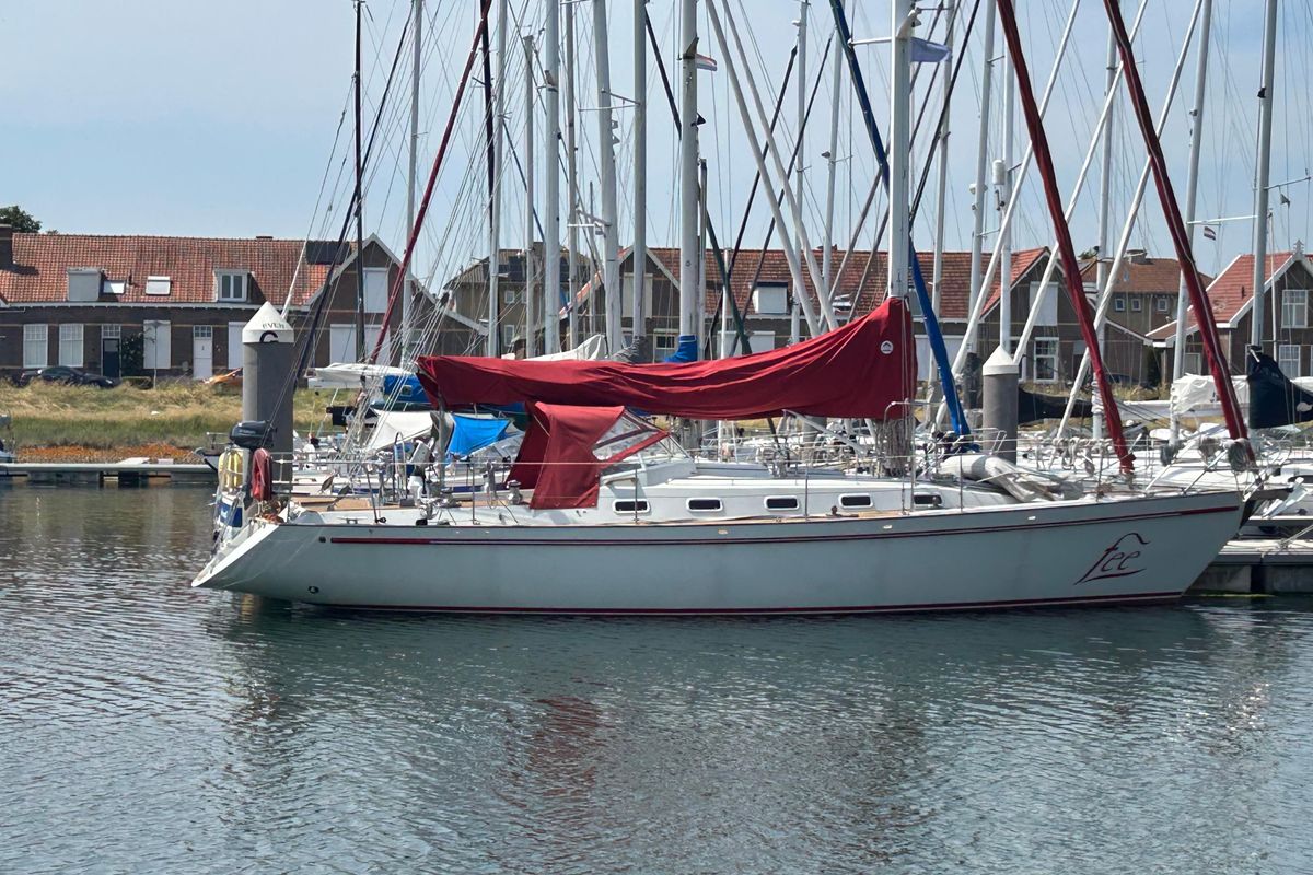 1997 Van De Stadt Carribean 42