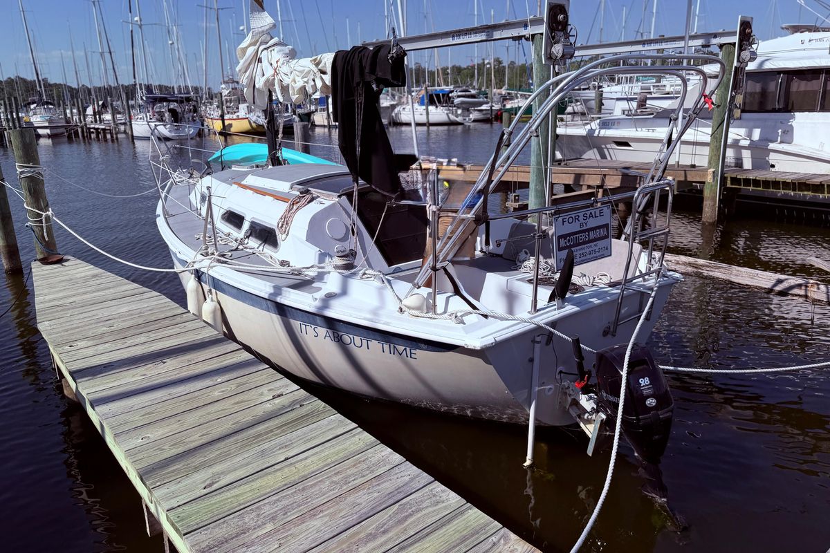 1982 Ericson 25+ for sale in Washington, North Carolina 25 ft