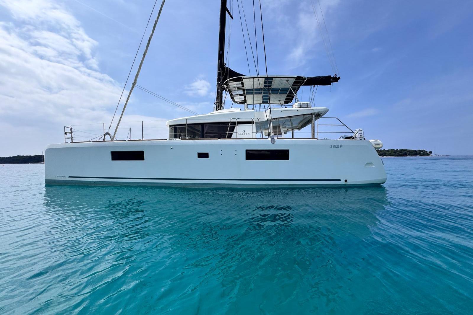 2014 Lagoon 52 F Boats