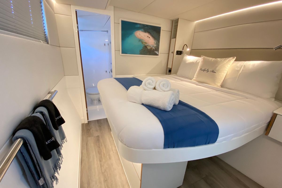 2021 Voyage Yachts 590e