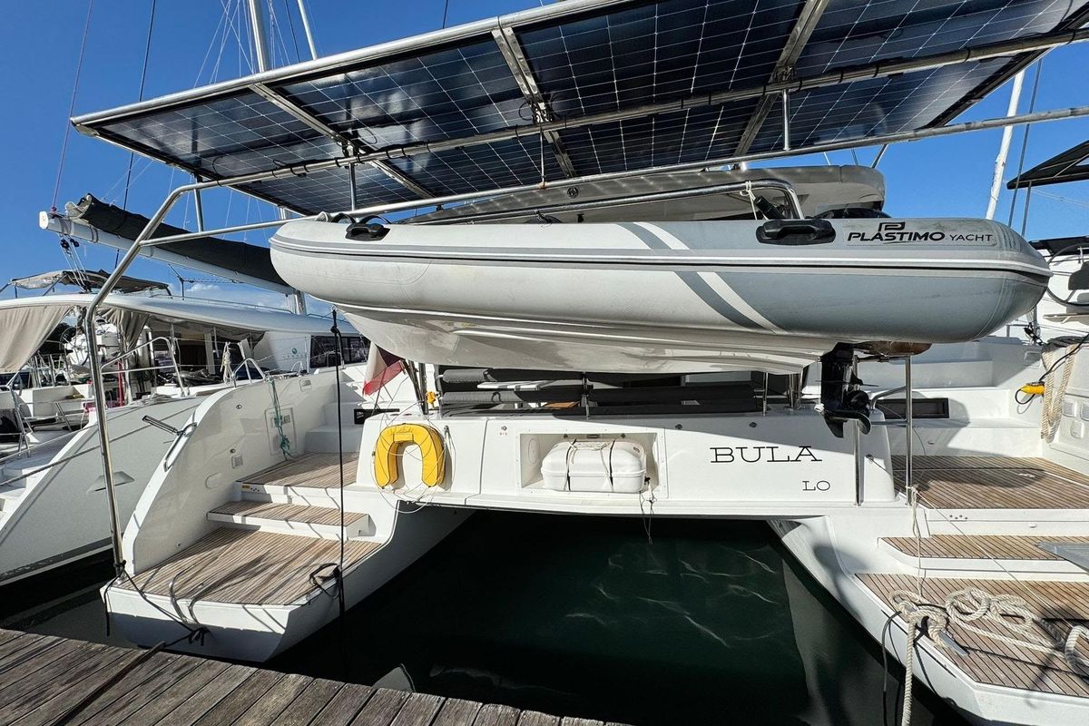 2023 Lagoon 46