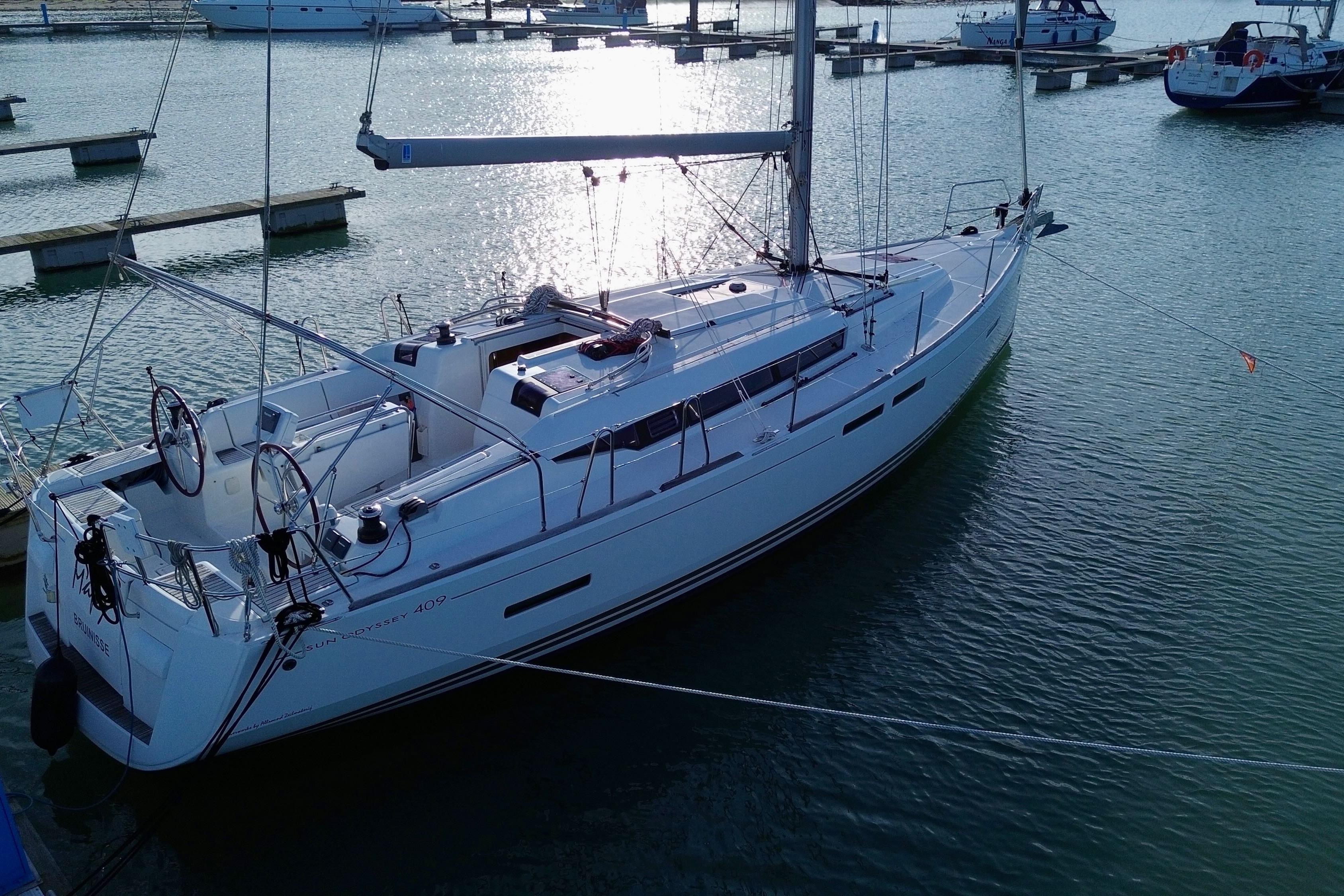 2011 Jeanneau Sun Odyssey 409