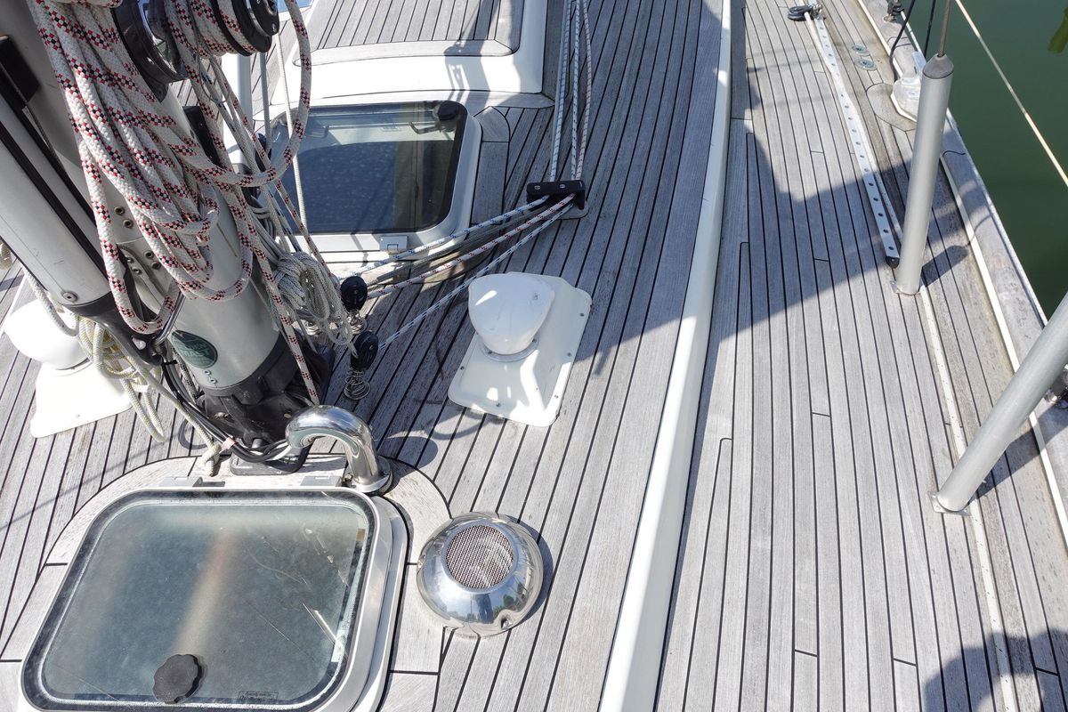 1987 Hallberg-Rassy 352