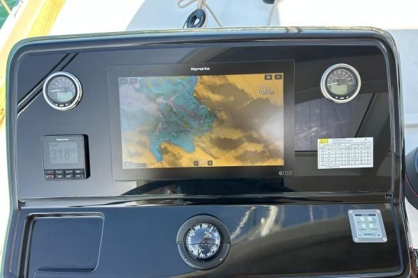 2023 Lagoon Seventy 7