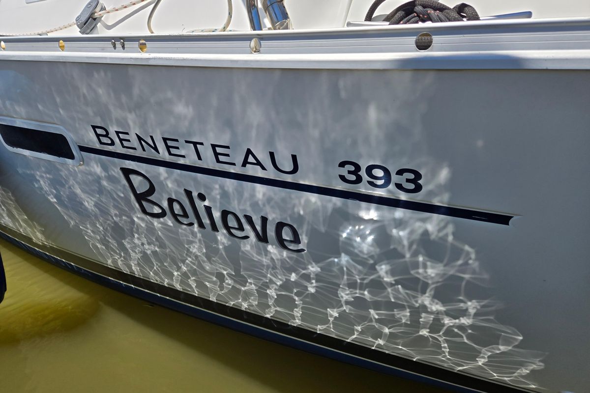 2003 Beneteau 393