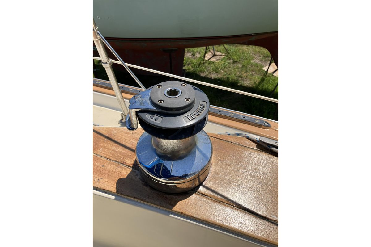 1981 Pearson 365 Ketch