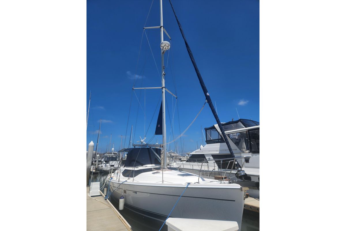 2008 Hunter 450