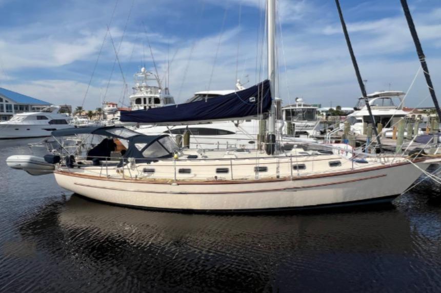 1994 Island Packet 44