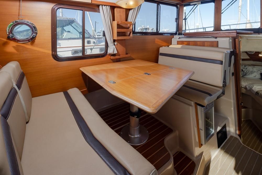 2018 Ranger Tugs R-31