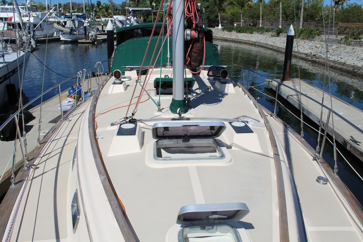 1994 Island Packet 40