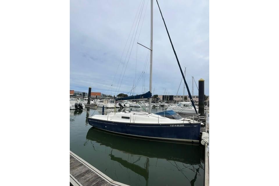 2005 Jeanneau Sun 2500