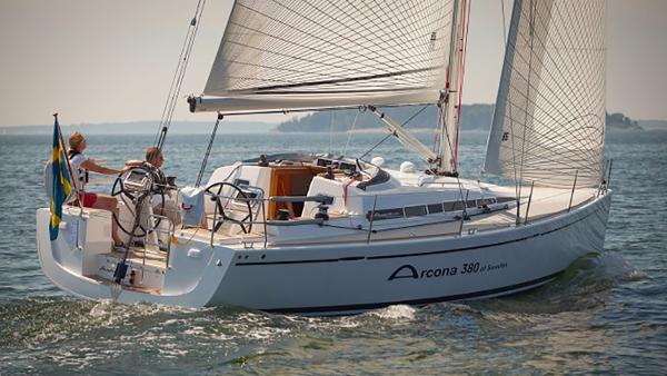 2019 Arcona 380