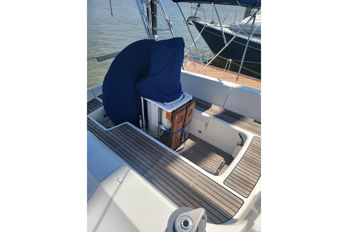 1993 Jeanneau Sun Odyssey 42.1