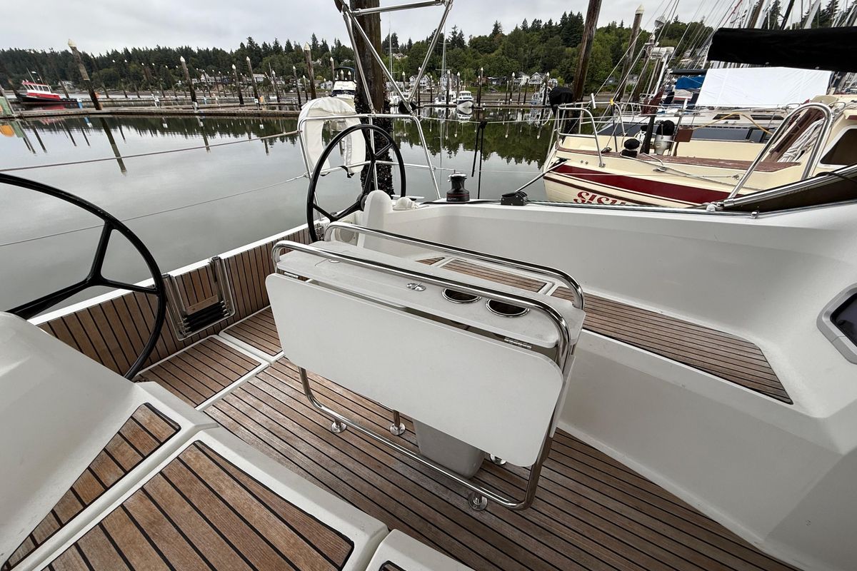 2016 Jeanneau Sun Odyssey 349
